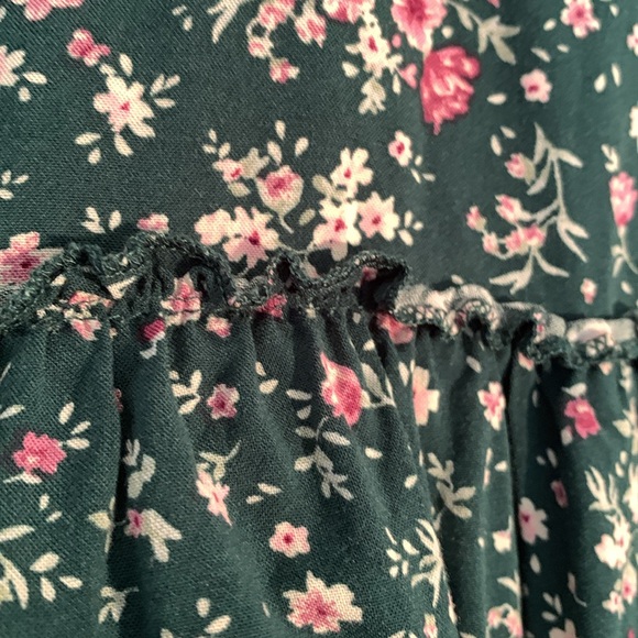 Emily Wonder Green & Purple Floral Peplum Blouse - Picture 3 of 9